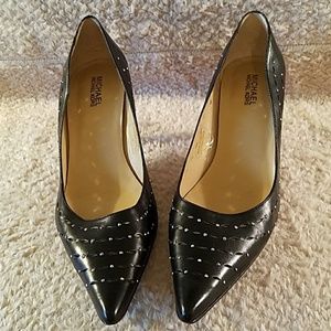 MICHAEL Michael Kors Black Leather Pumps